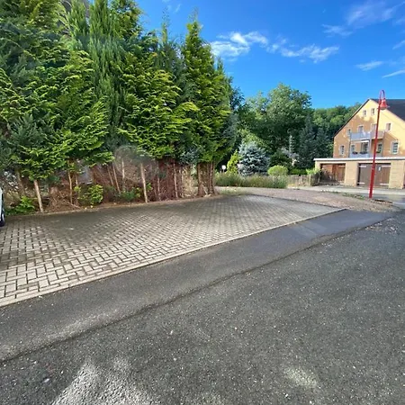 Apartment Geräumige Im Grünen Lichtenstein (Saxony)