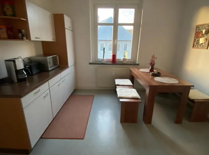 شقة Geraeumige Im Gruenen