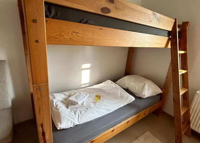 Geraeumige Im Gruenen *