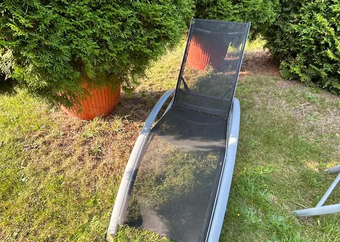 Geraeumige Im Gruenen شقة